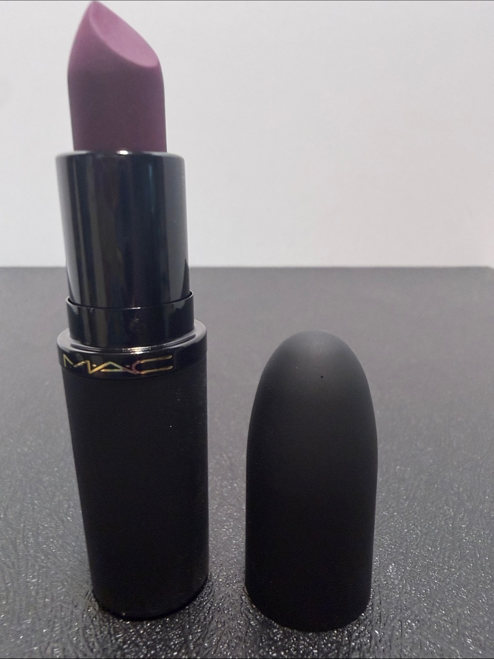 MAC Cosmetics Lipstick — on my mind 906